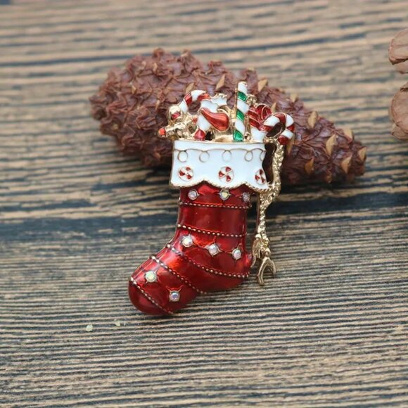 NWOT - Christmas Gift Stocking Brooch Holiday with Combo Display Case - Picture 4 of 6